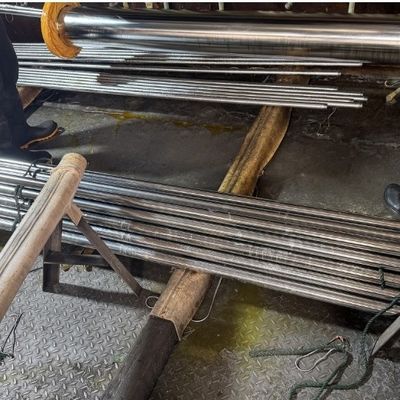 DIN 2448 ST37 ST52 Gekroomde koudgewalste buis voor hydraulische cilinder