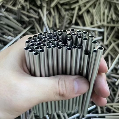 304 316 naadloos roestvrij staal buisje 0,6 mm-4 mm voor medische hulpmiddelen