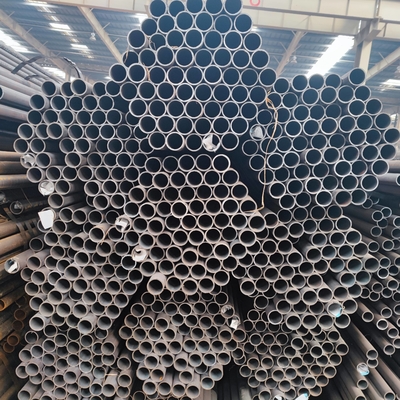 Good price Gevernist Warmgewalst Naadloos Koolstofstaalbuizenstelsel 12m E355 de Rang van EN10297 A106 B Q235 online